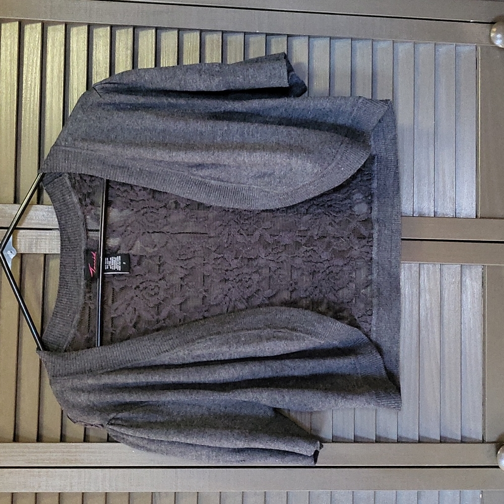 Super cute cropped sweater